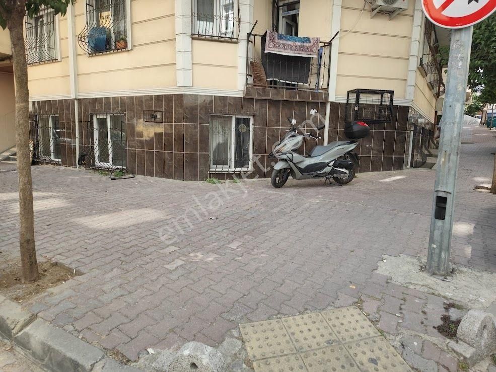 Yıldız Dan Merkez Camisine Yakın Cephesi Açık Ferah 2+1 Bahçe Kat İskanlı