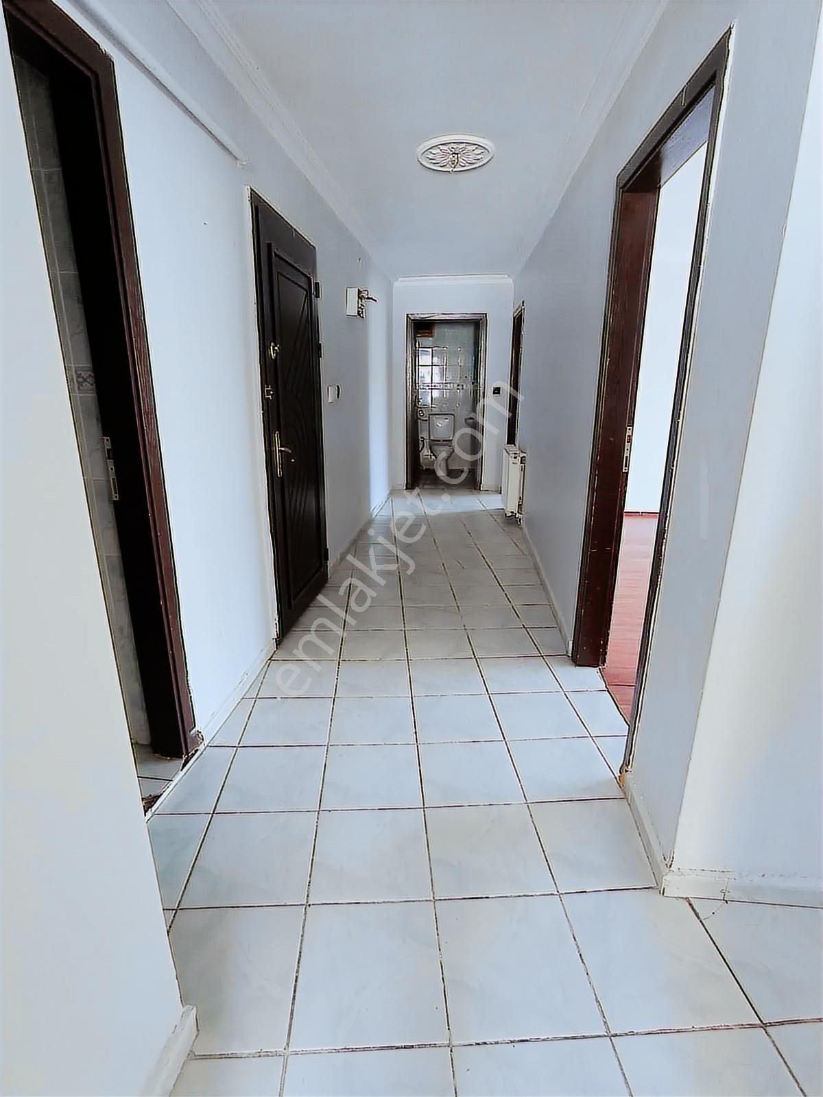 İncirli Refik Saydam Cd Üzeri Bağımsız Ön Cephe - Görsel 2