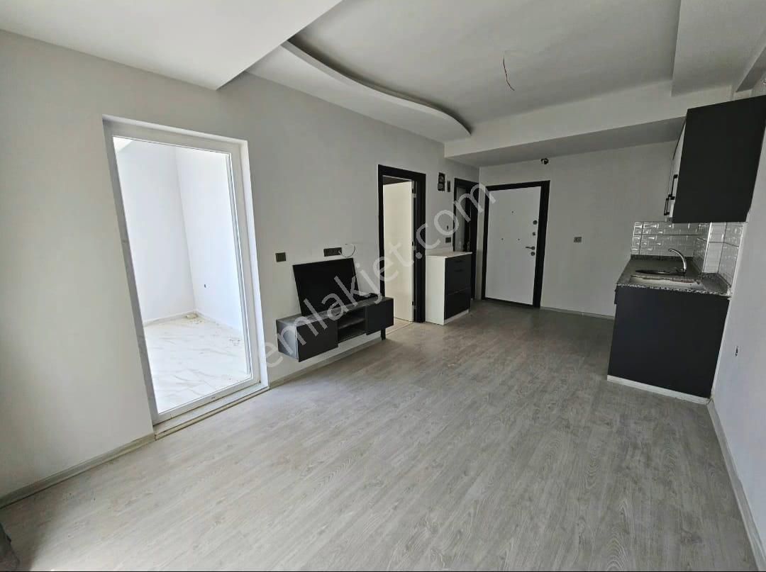 Çınarlı Da Sıfır 1+1 Hasarsız Eminevime Uygun Satılık Daire... - Görsel 3