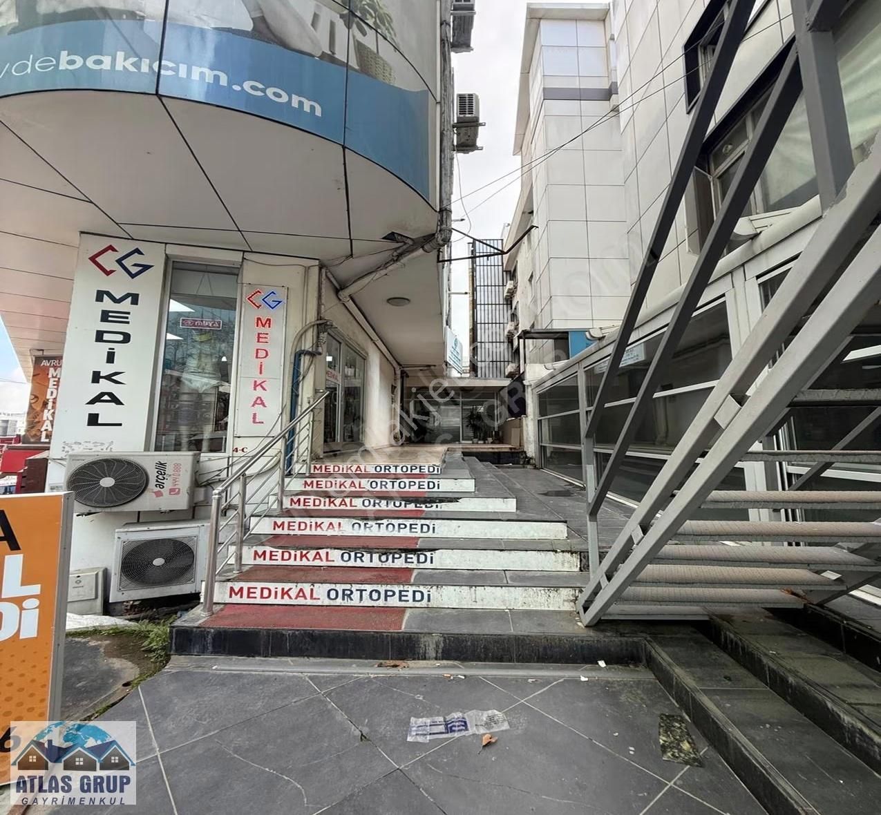 Marmara Park Metrobüse 3 Dakika Mesafede Kiralık Ofis - Görsel 12