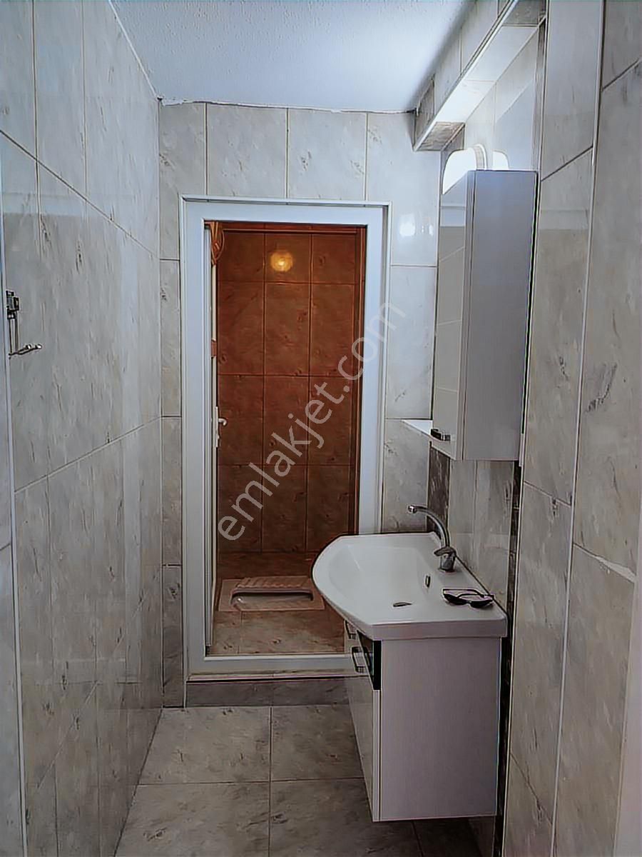 Ertuğrulgazi Mahallesinde Site İçinde 140 M2 3+1 Kiralık Daire - Görsel 5