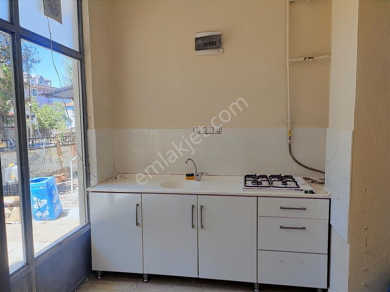 Kemalpaşa Mahallesinde Merkezi Bölgede 73 M2 Kiralık İşyeri - Görsel 6