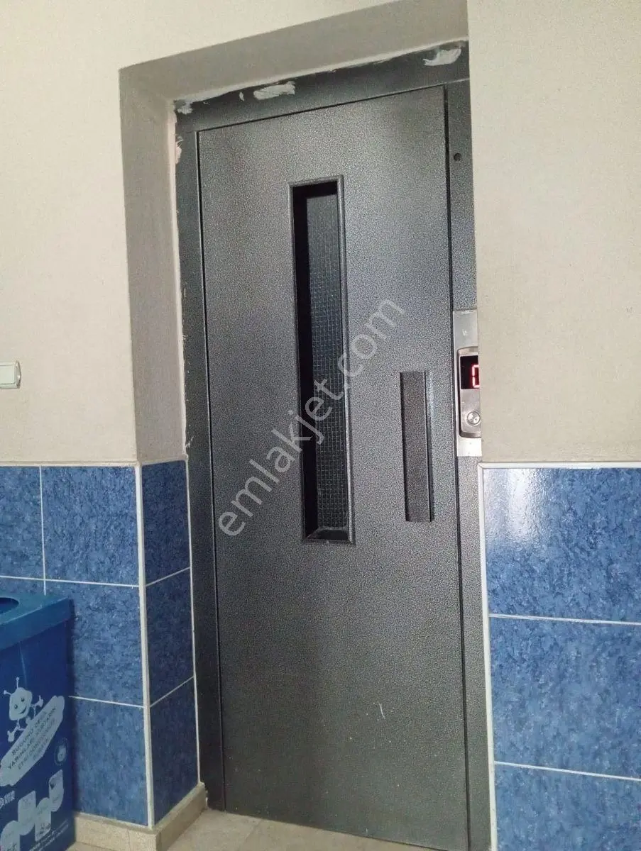 İnegöl-mahmudiye Mahallesinde 3+1 125 M2 Asansörlü Kiralık Daire - Görsel 4