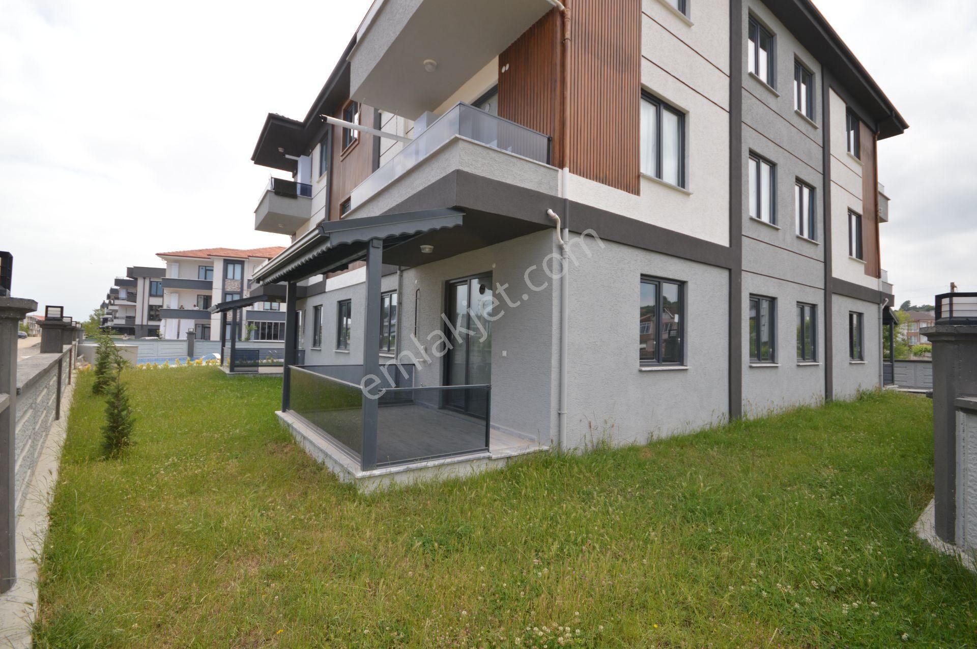 Karasu’da Hayalinizdeki Havuzlu Site Dairesi 2+1 - Görsel 15