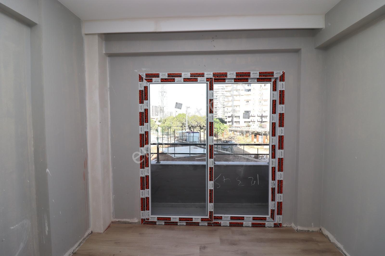 Mersin Çeşmeli'de Plaja 300 M Taşınmaya Hazır Daire | Tekce - Görsel 9