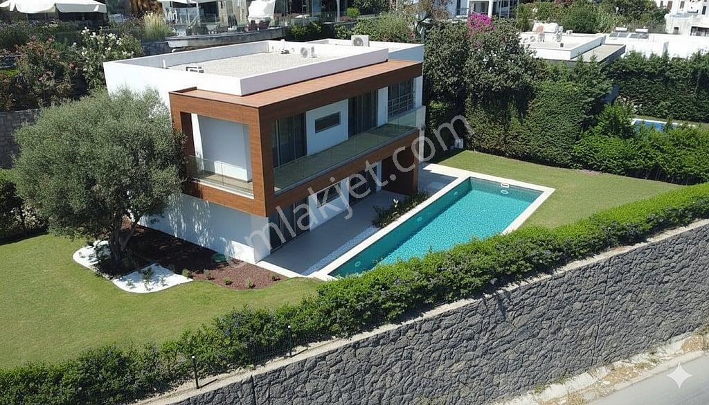 Yalıkavak Marinaya Ve Plaja Yakın Havuzlu Müstakil Villa | Tekce