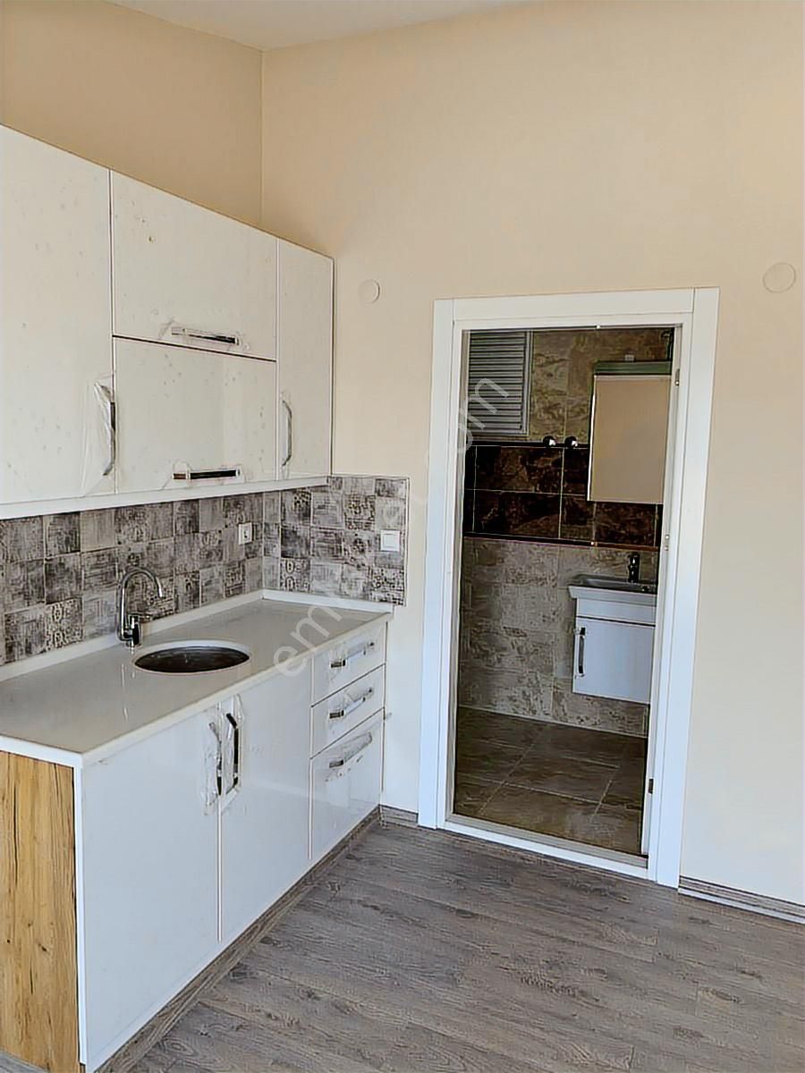 Salihli Merkezde Satılık 4+2 Otoparklı Dubleks Daire - Görsel 5