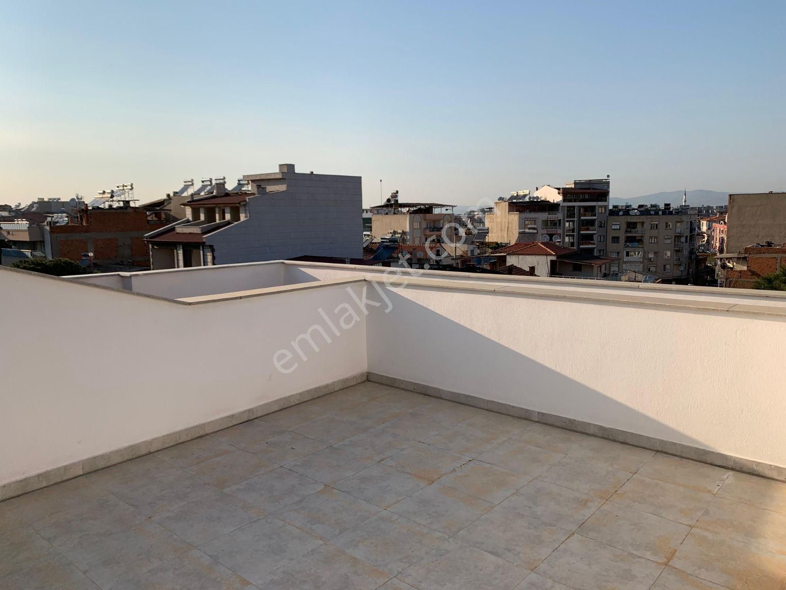 Salihli Merkezde Satılık 4+2 Otoparklı Dubleks Daire - Görsel 18