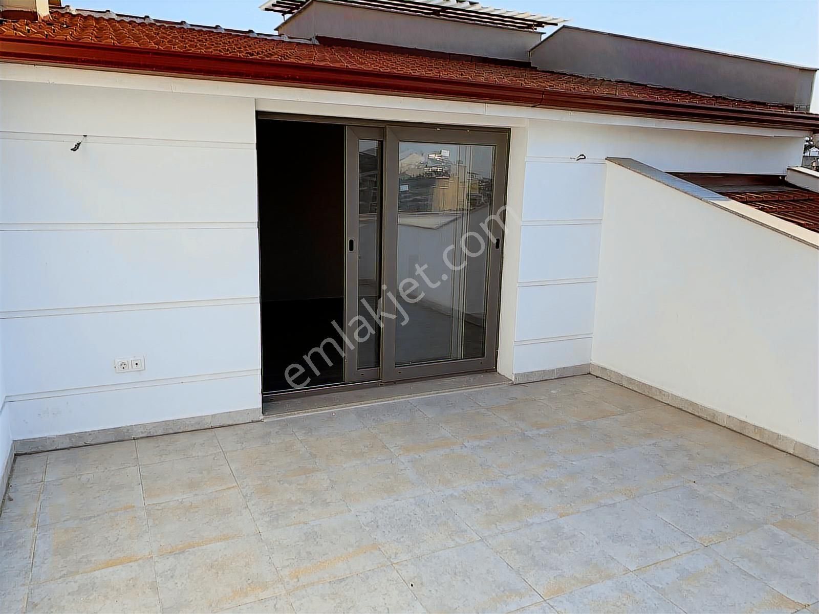 Salihli Merkezde Satılık 4+2 Otoparklı Dubleks Daire - Görsel 8