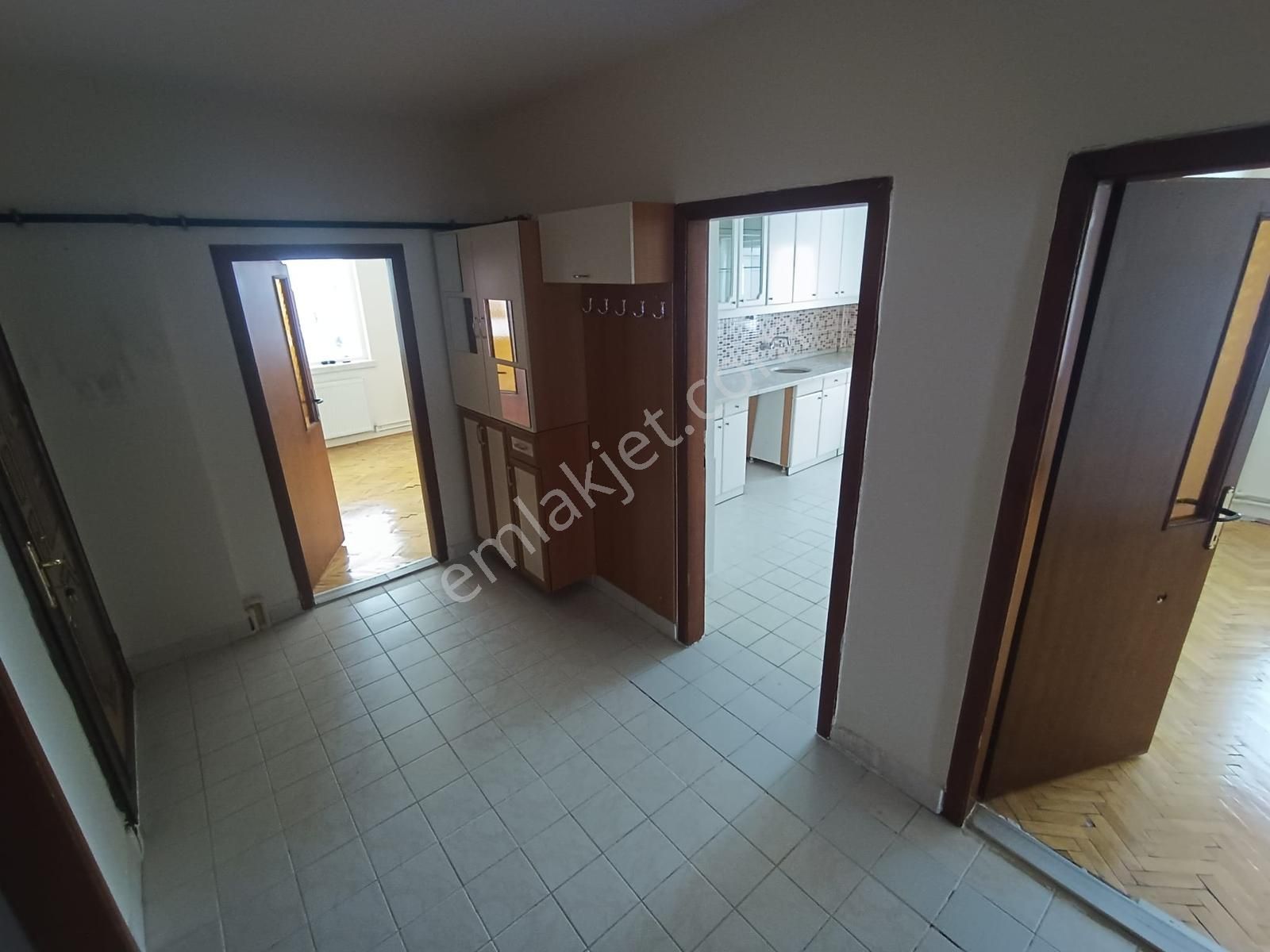 Pursaklar Belediye Karşısı Merkezi Lokasyonda 3+1 Satılık Daire - Görsel 24