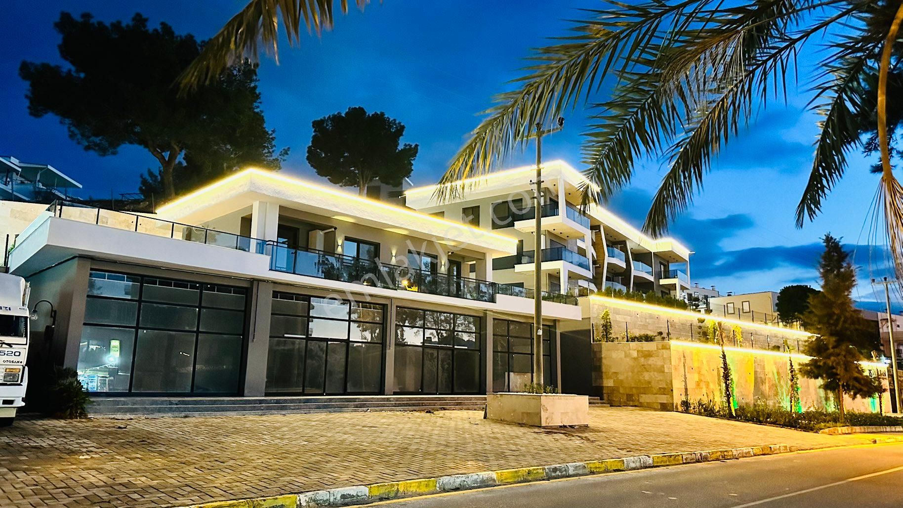 Kadınlar Denizi 1+1 Full Eşyalı Full Deniz Manzaralı Satılık Rezidans Daire - Görsel 32