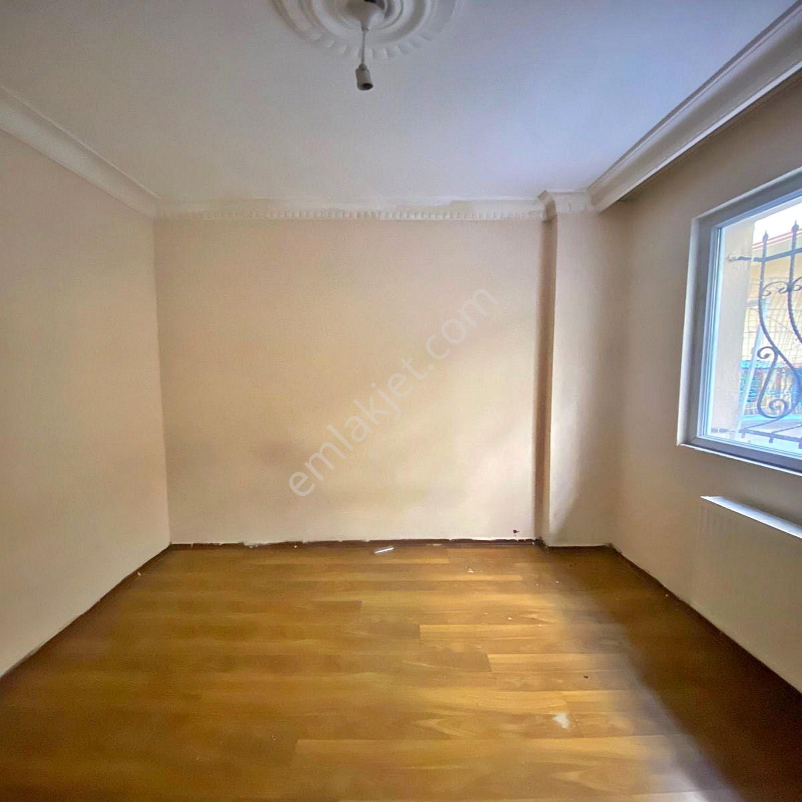 Esenyurt Mehmet Akif Ersoy Mahallesinde 2+1 Bahçeli Bahçe Katı - Görsel 4