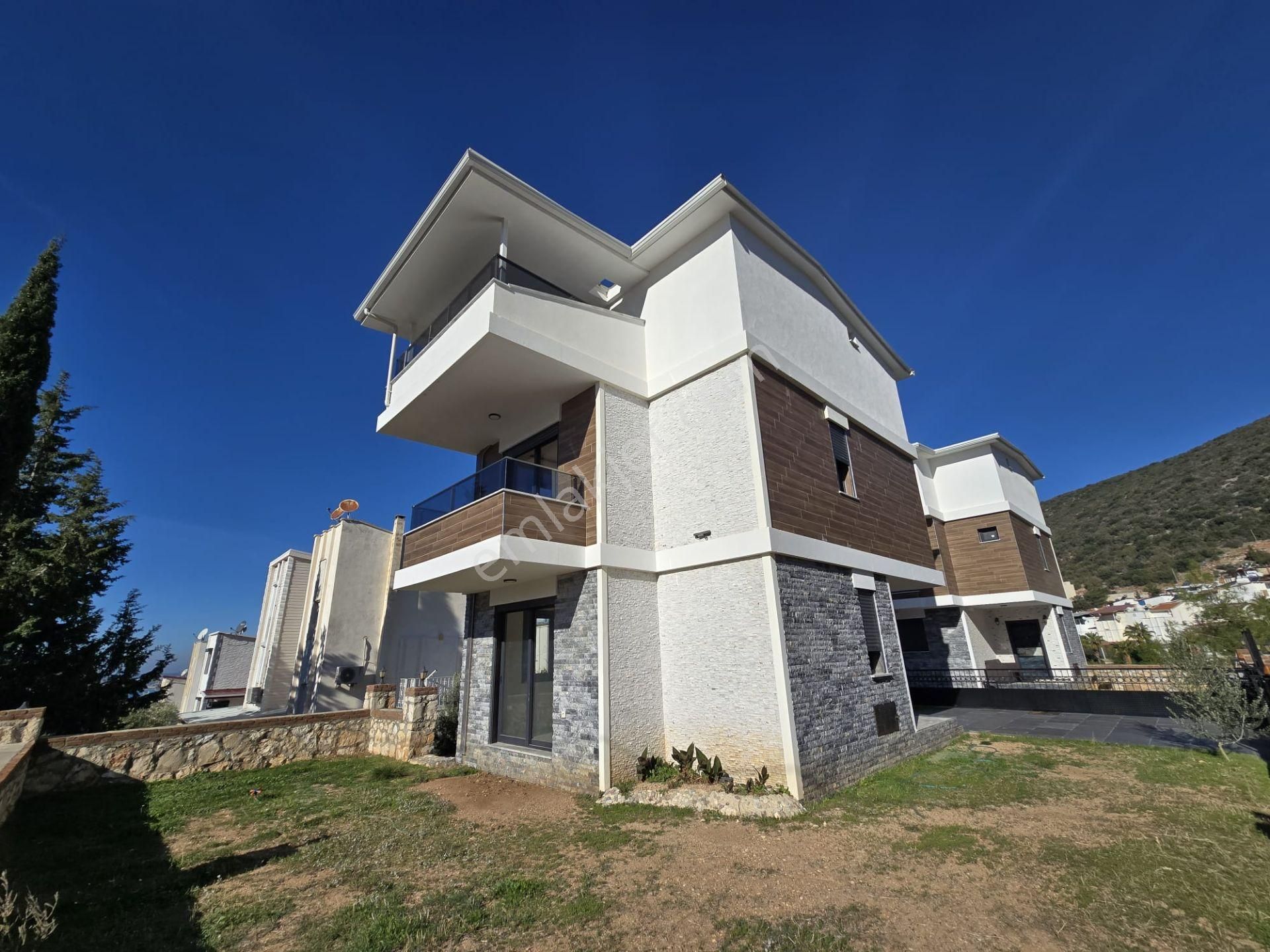 Didim Akbük’te Deniz Manzaralı Sıfır 3+1 Müstakil Villa - Görsel 4