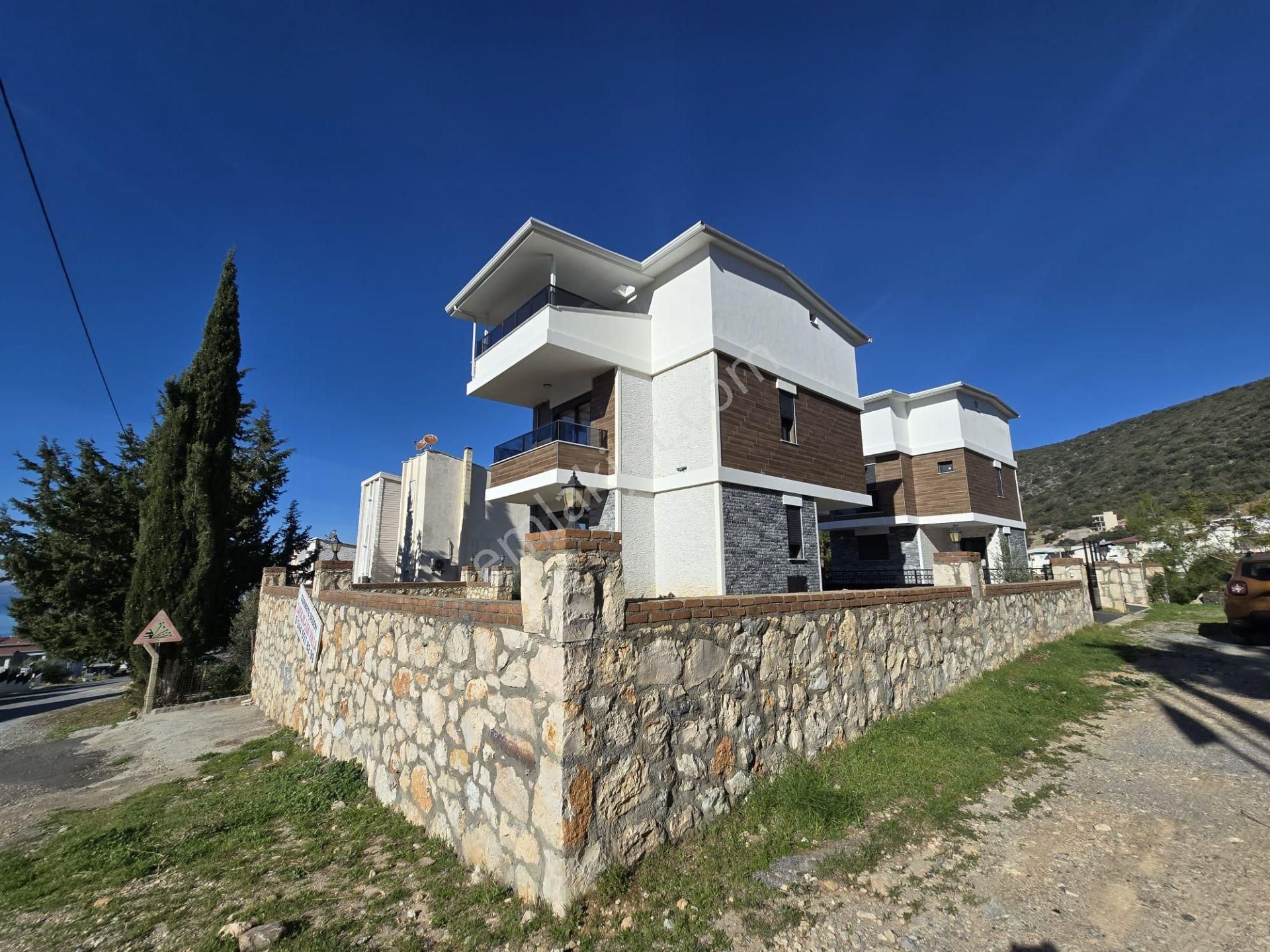 Didim Akbük’te Deniz Manzaralı Sıfır 3+1 Müstakil Villa - Görsel 6