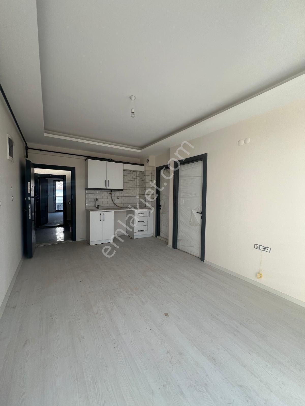 1+1 Nikah Sarayı Yanı Çeşitli Kat Seçenekleri Olan Satılık Daire - Görsel 5