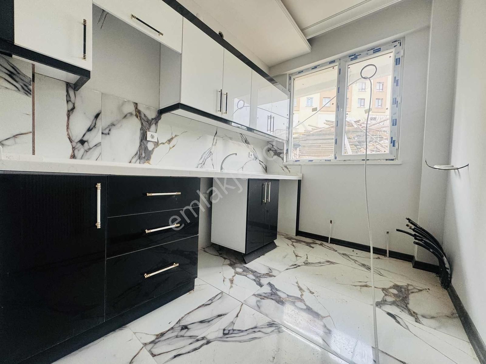 Şentürk Gayrimenkul'den**düz Giriş**/elfida Yakını//sıfır Daire! - Görsel 16