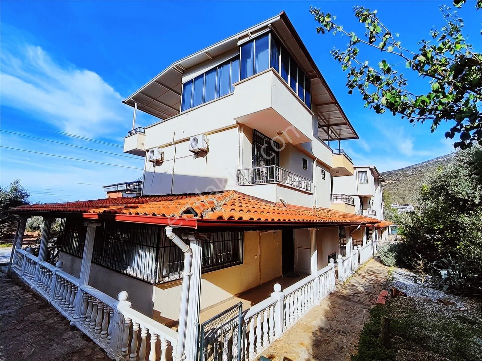 Akbük Te Satılık 4+1 Full Eşyalı Tripleks Yazlık Villa Kaçmaz ! - Görsel 13