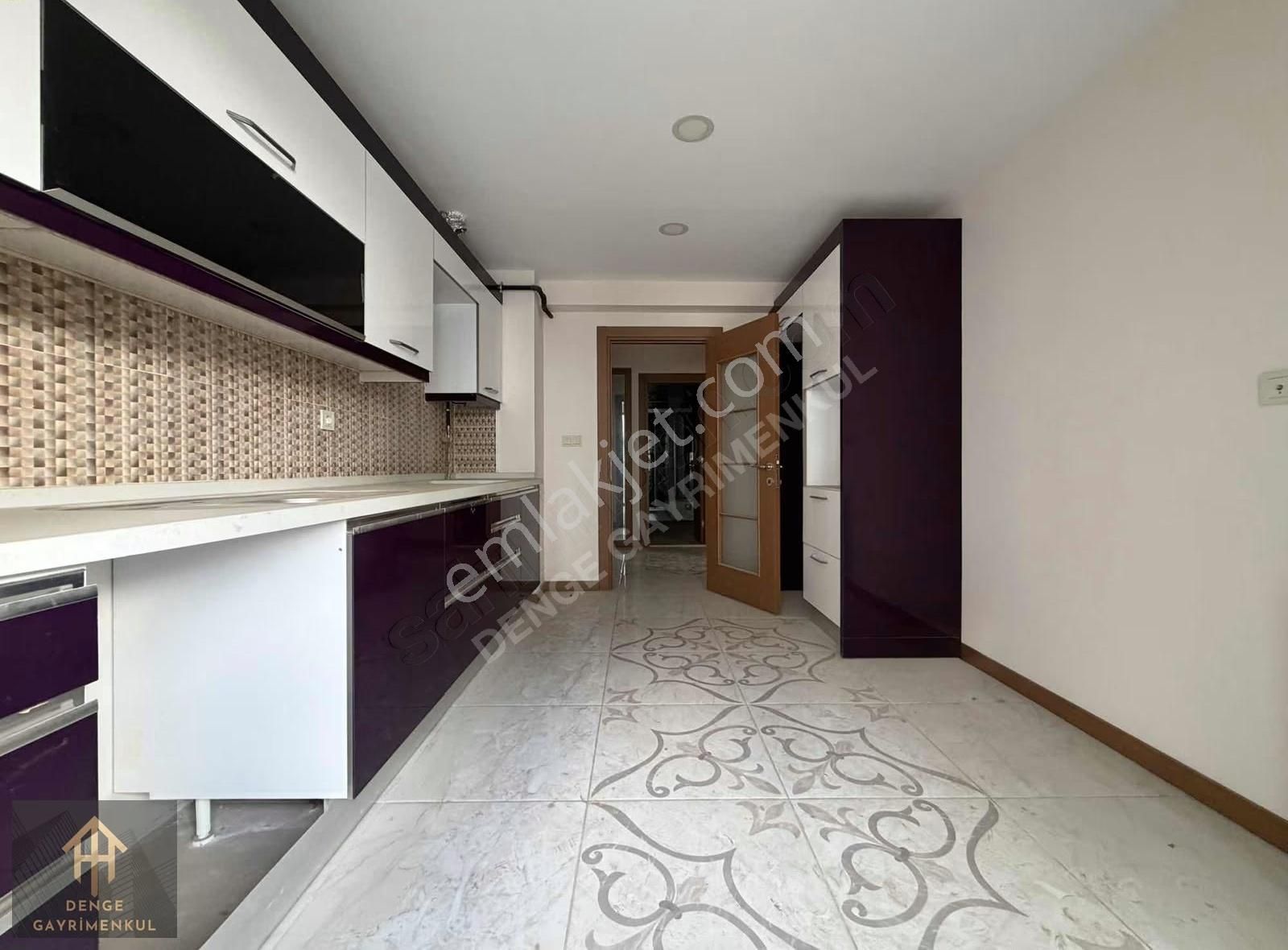 Denge'den Buca Yenigün'de Kolej Yanı Asansörlü D'gazlı 3+1