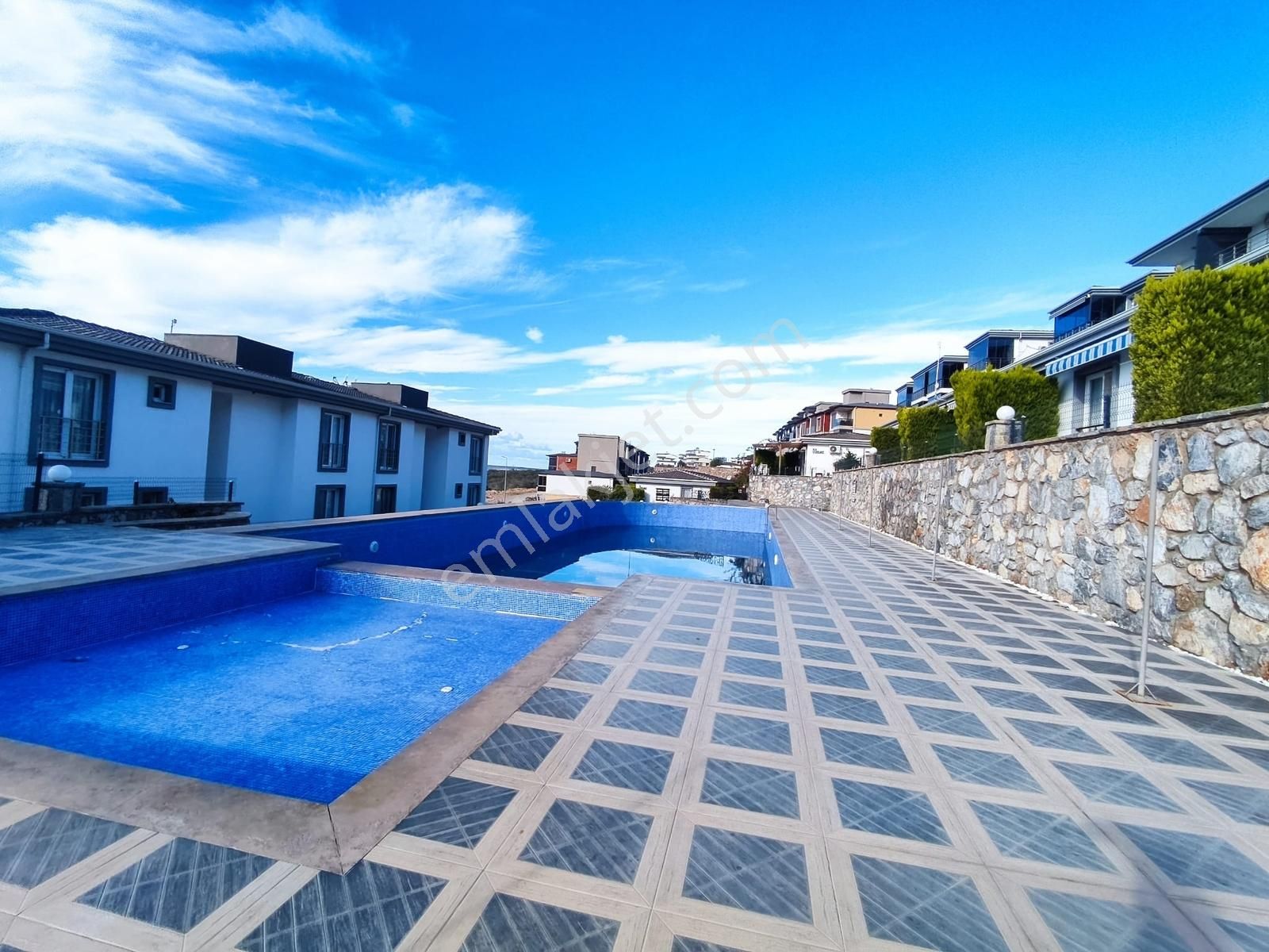 Akbük Te Satılık Full Eşyalı Deniz Manzaralı Bahçekat 1+1 Daire - Görsel 29