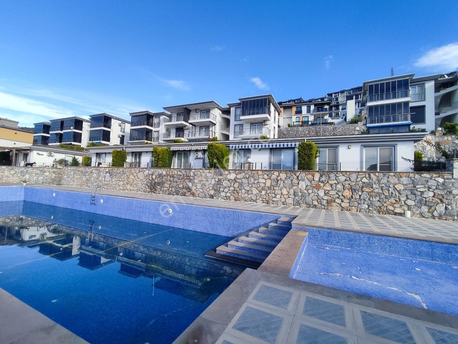 Akbük Te Satılık Full Eşyalı Deniz Manzaralı Bahçekat 1+1 Daire - Görsel 8