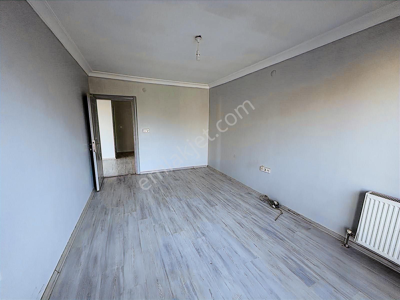 Kariyer'den Akhisar Girişinde 1+1 Geniş Kiralık Daire - Görsel 18