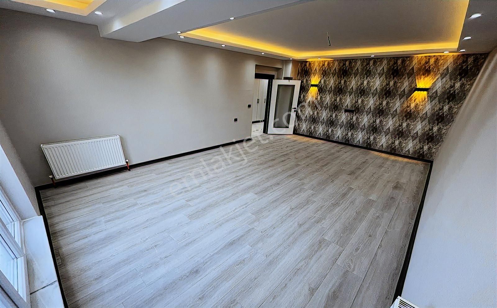 Yenikent Emlak'dan 3+1 Katta Ultra Lüx İşçilikli Yüksek Kredili - Görsel 8