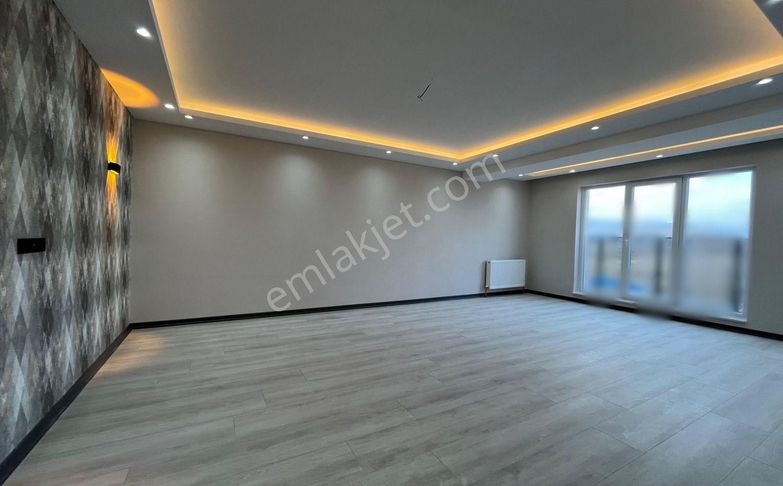 Yenikent Emlak'dan 3+1 Katta Ultra Lüx İşçilikli Yüksek Kredili - Görsel 39