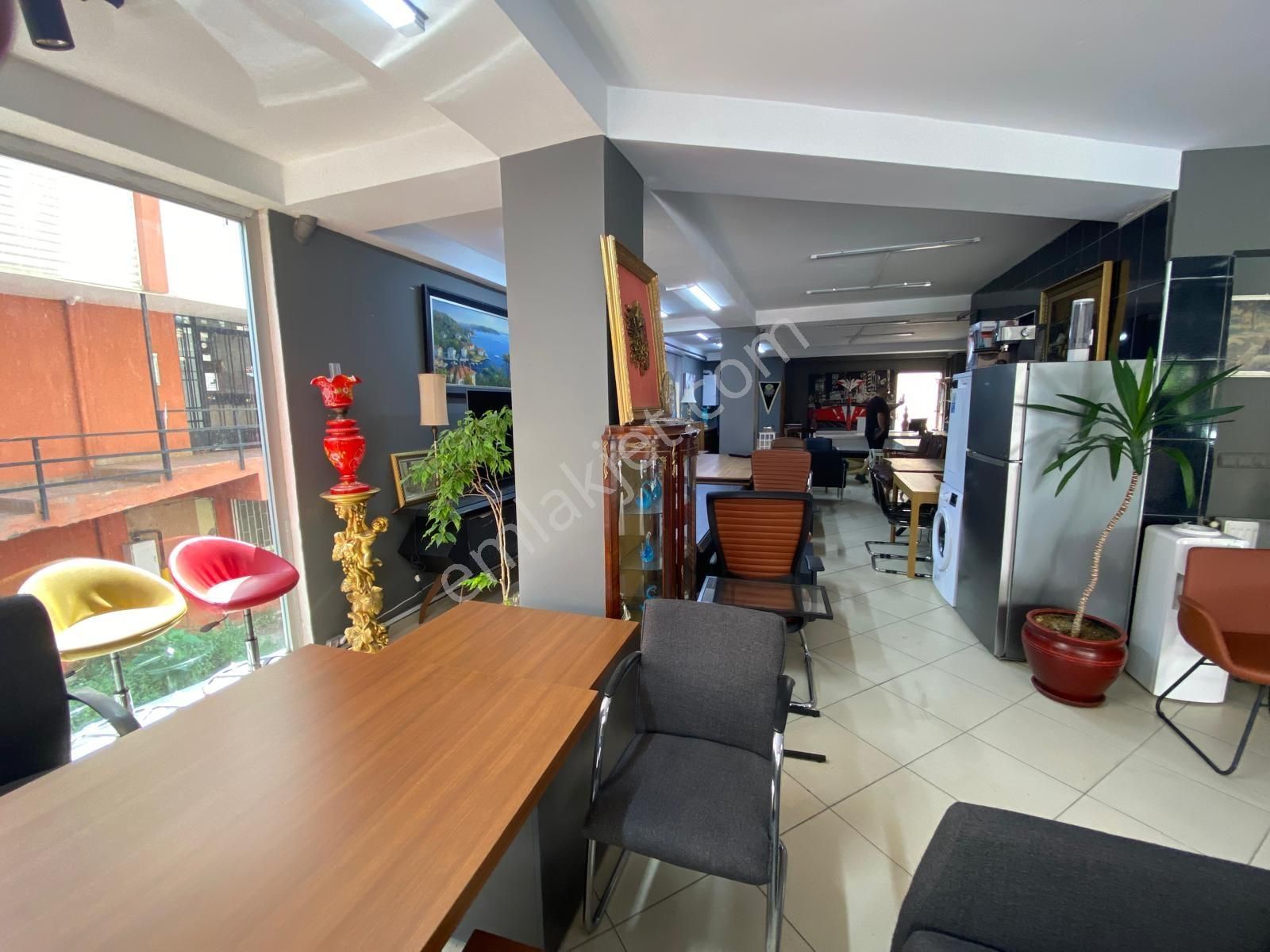 Mektep Caddesi Üzeri Net 120 M² Kullanımlı Satılık Mağaza - Görsel 14