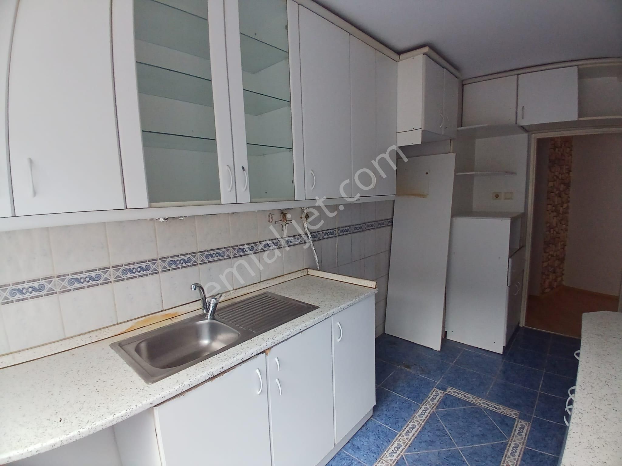 Heykelde Bakımlı Kiralık Daire - Görsel 8