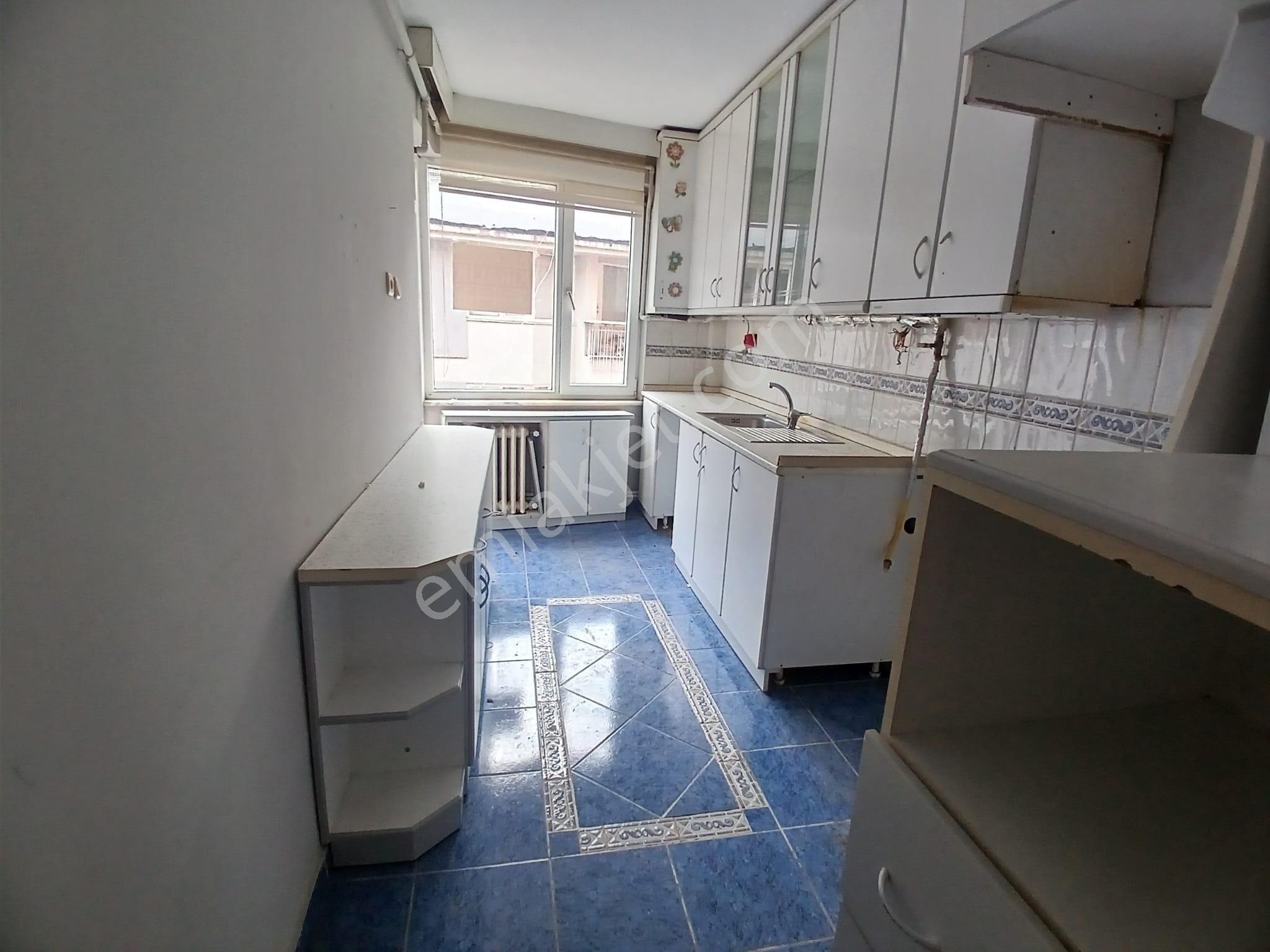 Heykelde Bakımlı Kiralık Daire - Görsel 9