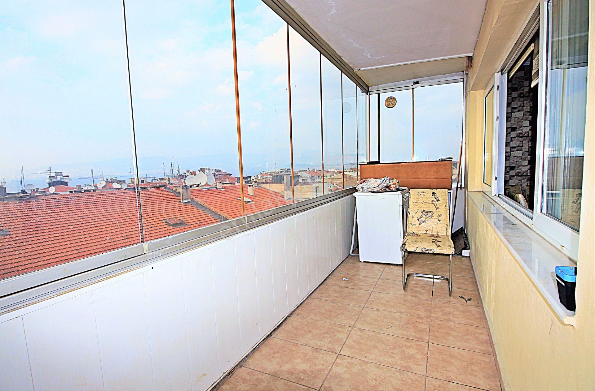 Simde'den Mithatpaşa Cad.paraleli Deniz Manzaralı Eşyalı Kiralık - Görsel 5