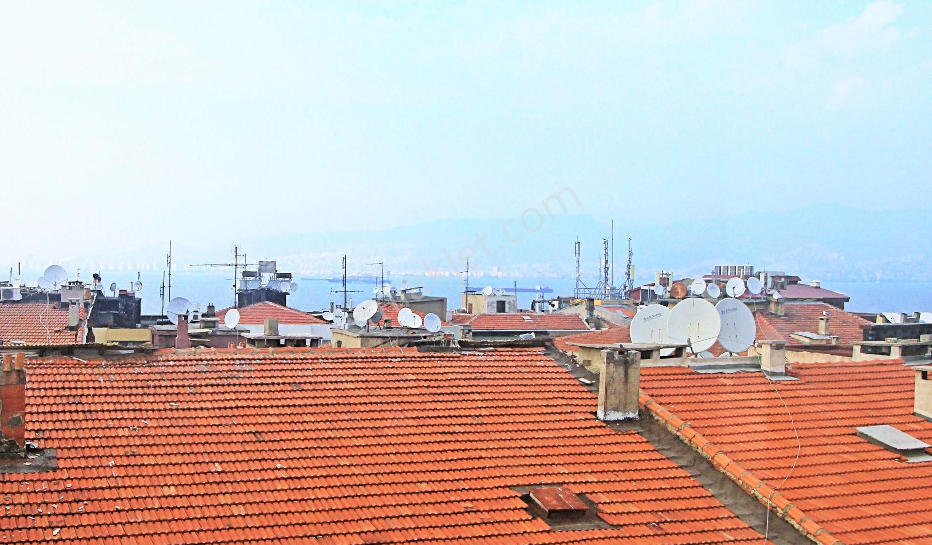 Simde'den Mithatpaşa Cad.paraleli Deniz Manzaralı Eşyalı Kiralık - Görsel 8