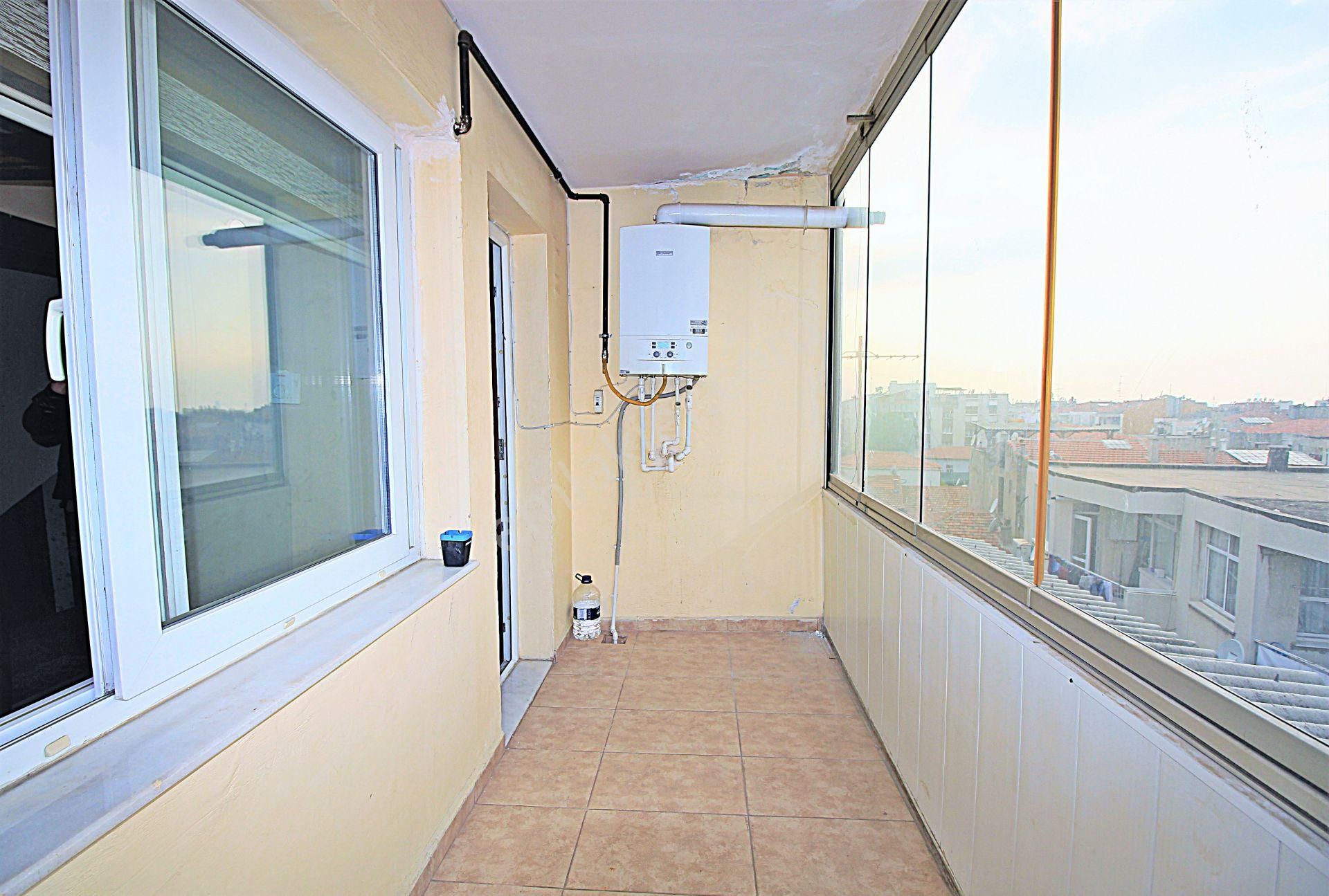 Simde'den Mithatpaşa Cad.paraleli Deniz Manzaralı Eşyalı Kiralık - Görsel 6