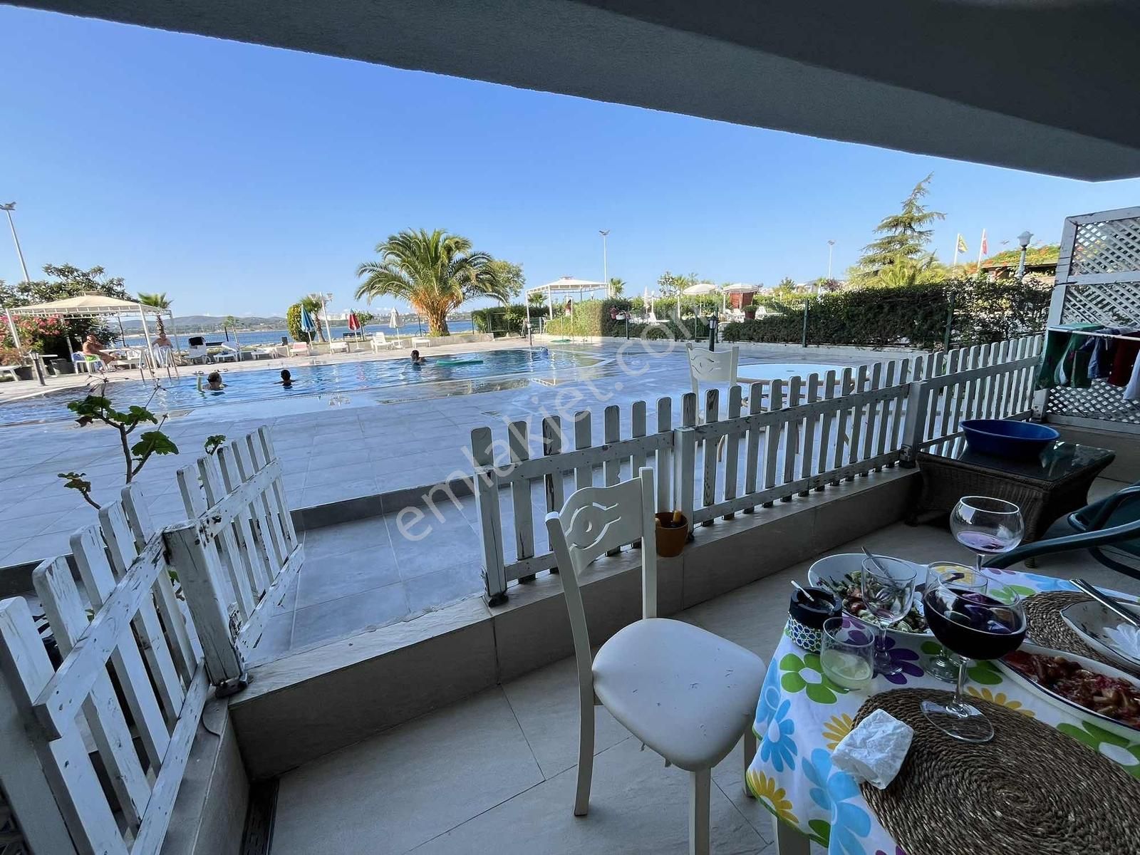 Turyap Kozadan Muhteşem Manzaralı Yalı Dairesi