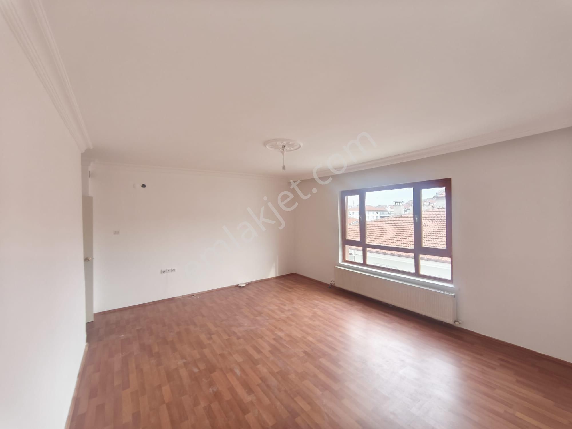 Altındağ - Beşikkaya Mahallesi Taş Cami Yak. Katta 3+1 Satılık Daire !!! - Görsel 4