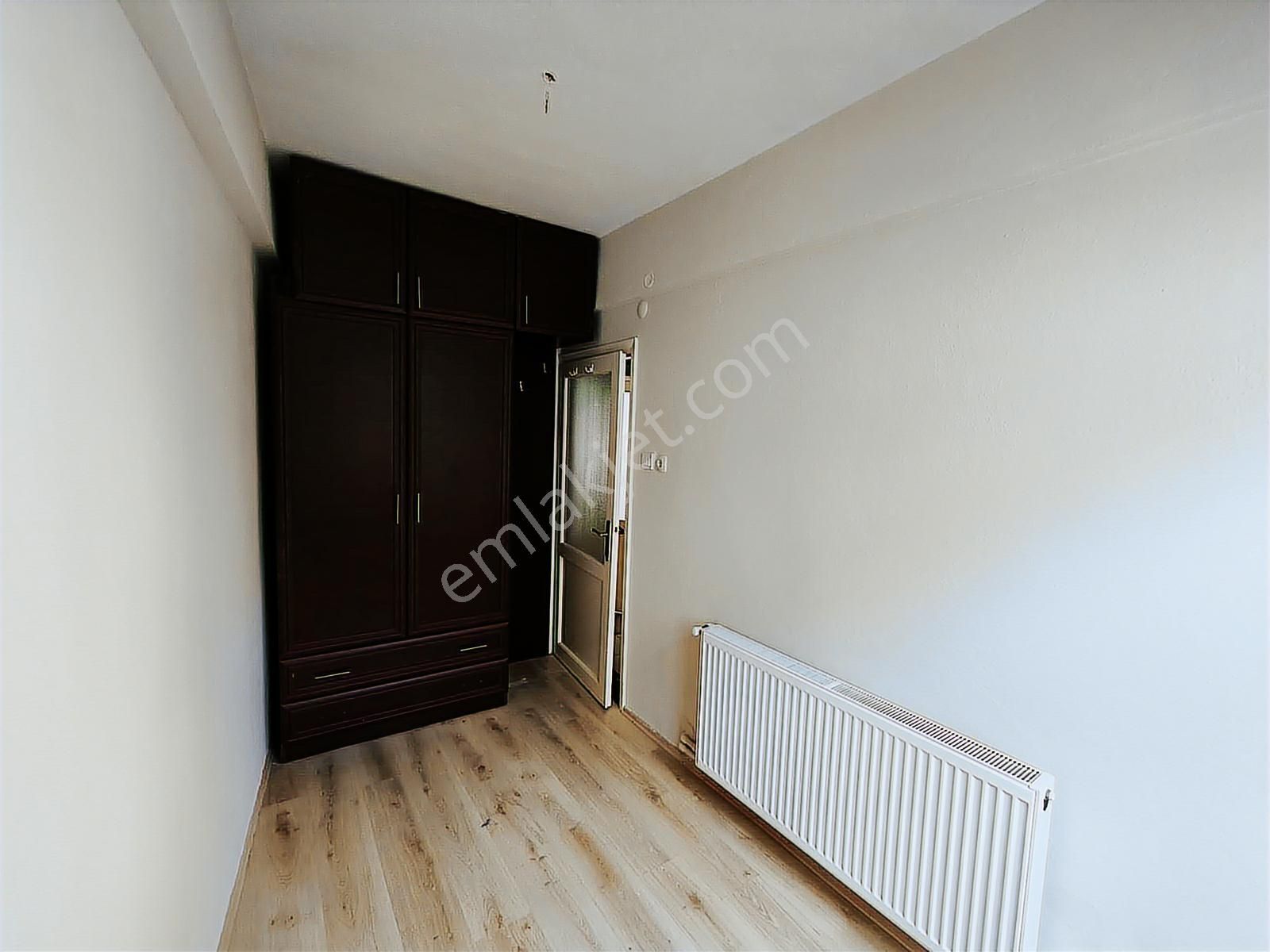 Üsküdar'ın Kalbinde 2+1 Daire - Görsel 7