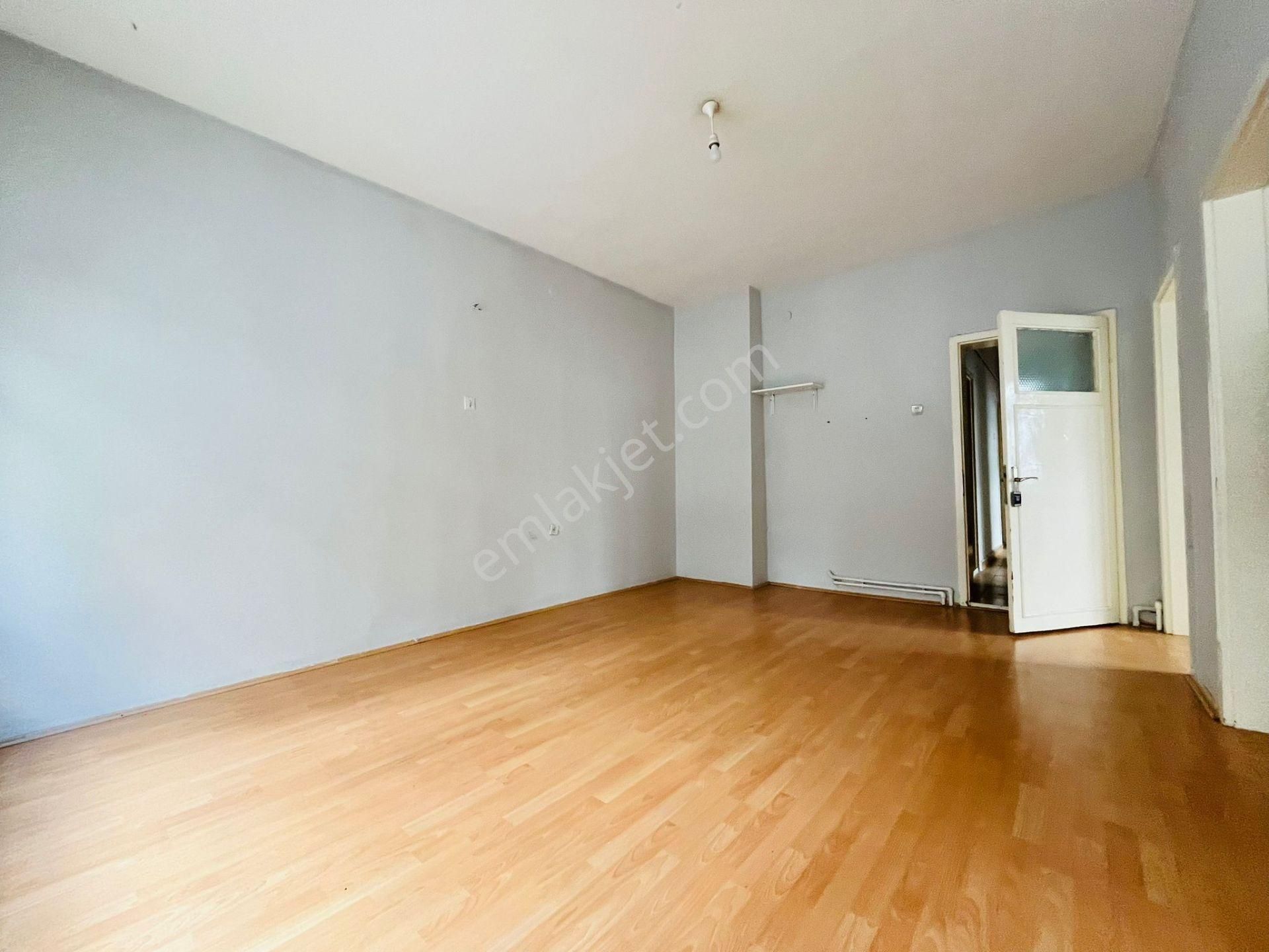 Münzeviler Cad. Dibi Katta Satılık 3+1 Daire !!! - Görsel 3