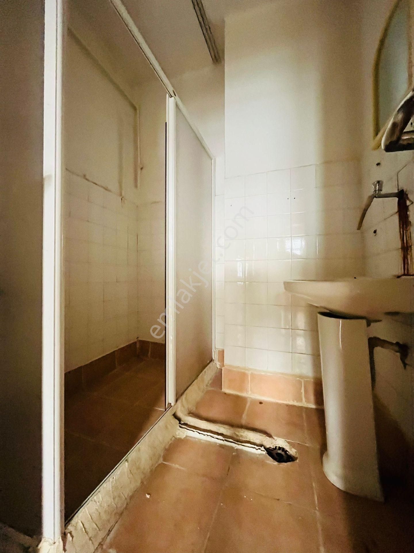 Münzeviler Cad. Dibi Katta Satılık 3+1 Daire !!! - Görsel 16