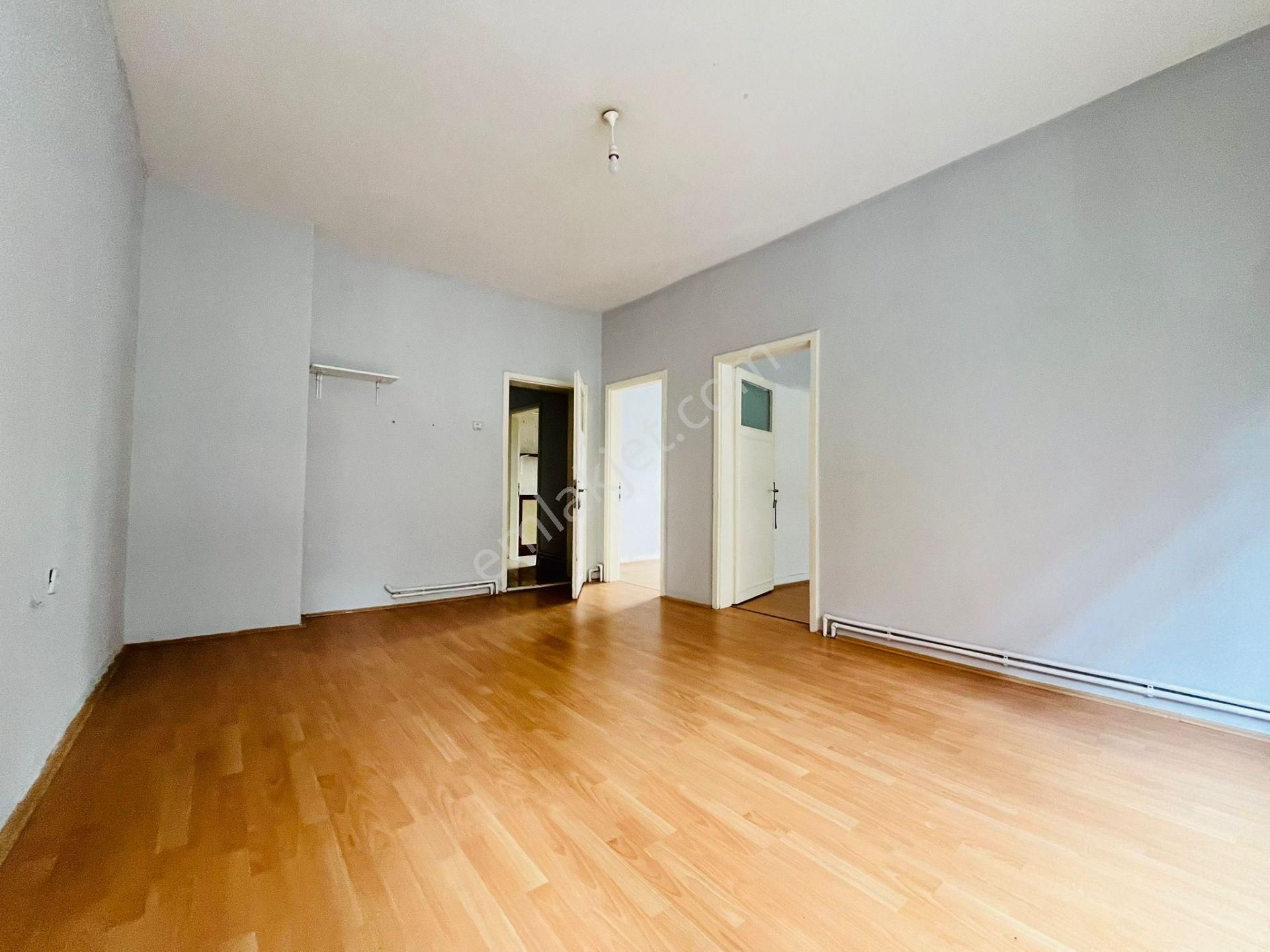 Münzeviler Cad. Dibi Katta Satılık 3+1 Daire !!! - Görsel 4