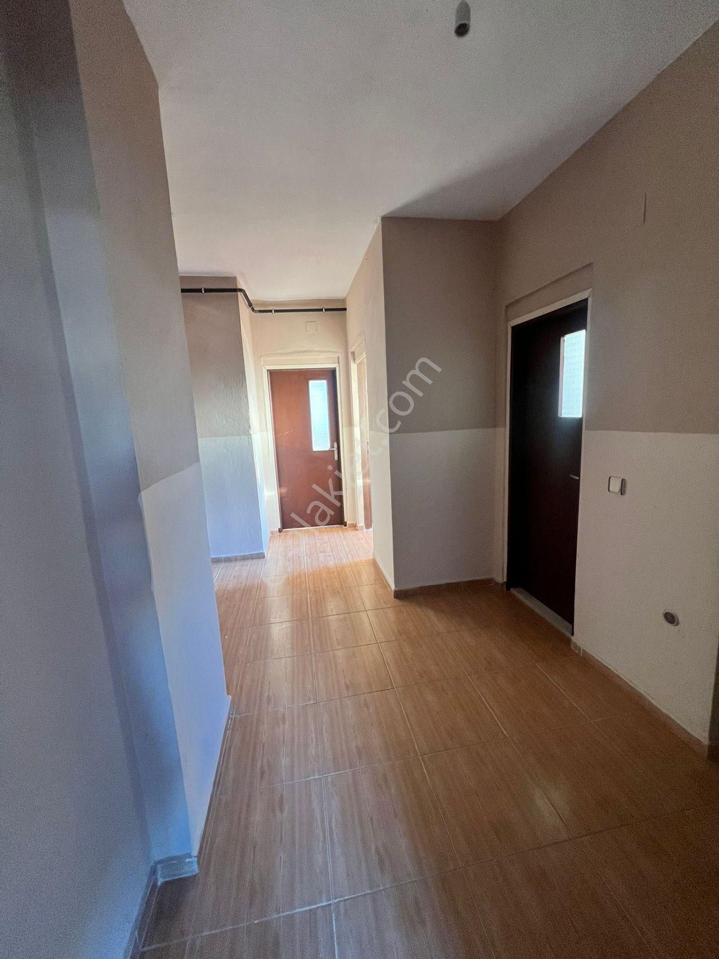 Karınca'dan Eski Mezitli'de Müstakil Tadında Geniş 2+1 Kiralık ! - Görsel 20