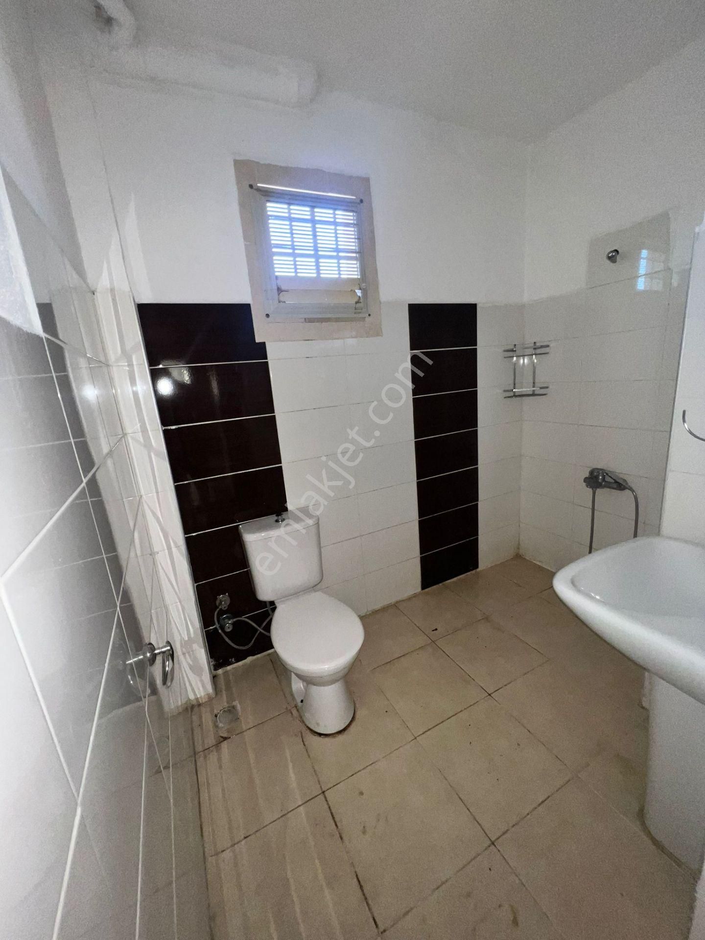 Karınca'dan Eski Mezitli'de Müstakil Tadında Geniş 2+1 Kiralık ! - Görsel 22