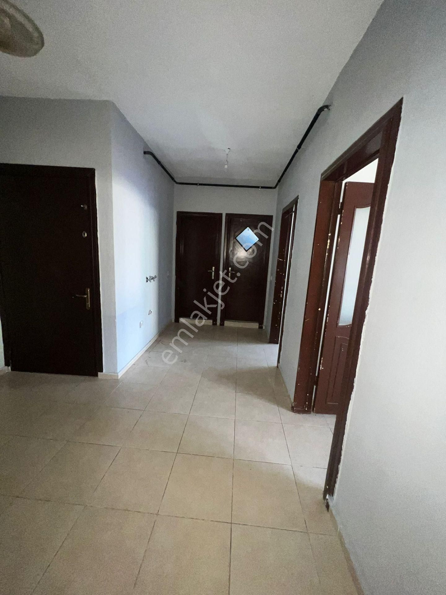 Karınca'dan Eski Mezitli'de Müstakil Tadında Geniş 2+1 Kiralık ! - Görsel 24