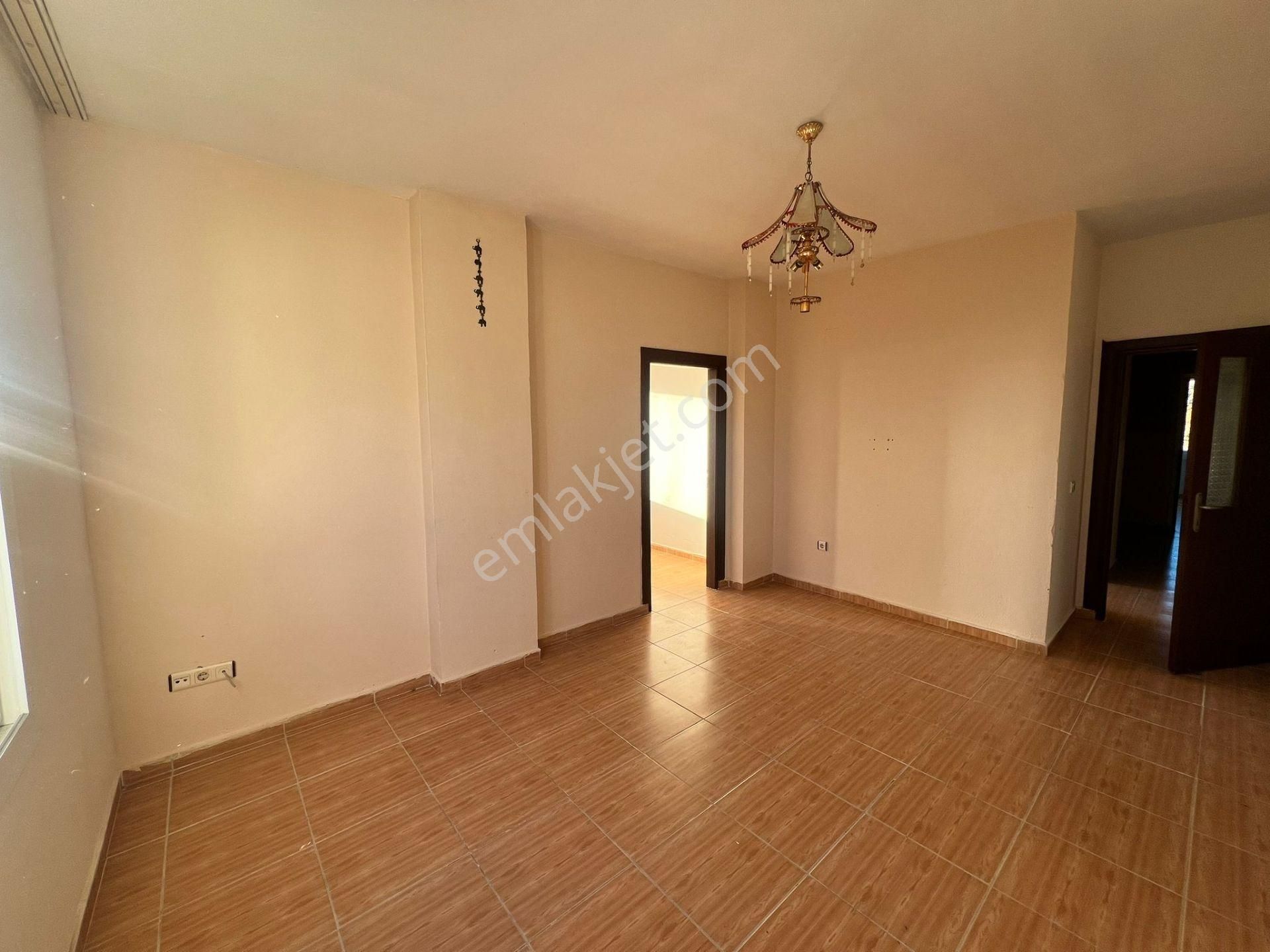 Karınca'dan Eski Mezitli'de Müstakil Tadında Geniş 2+1 Kiralık ! - Görsel 11