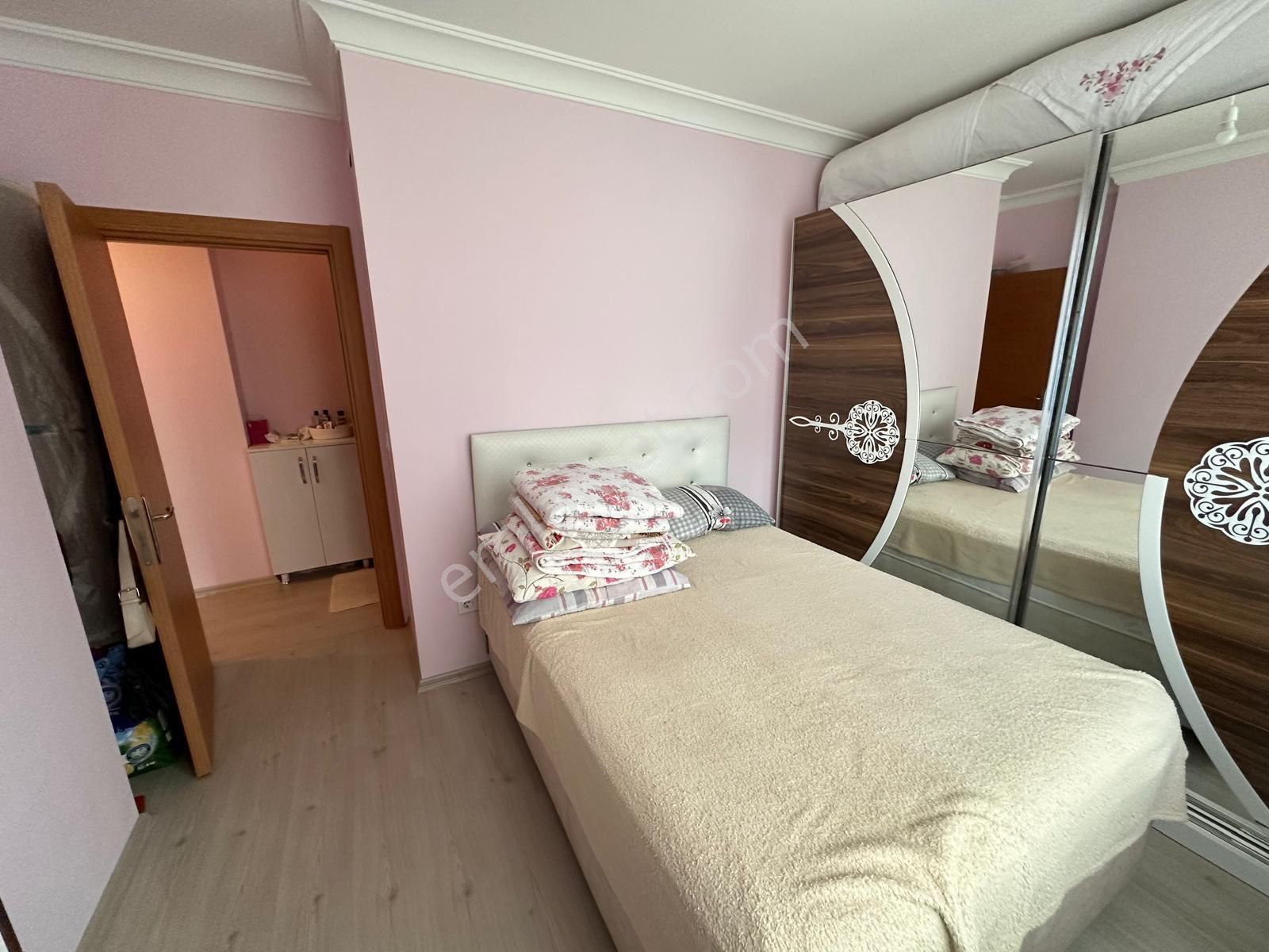 Çekmeköy Kirazlıdere Mah. 2+1,85m2,iskanlı Ara Kat Daire - Görsel 10