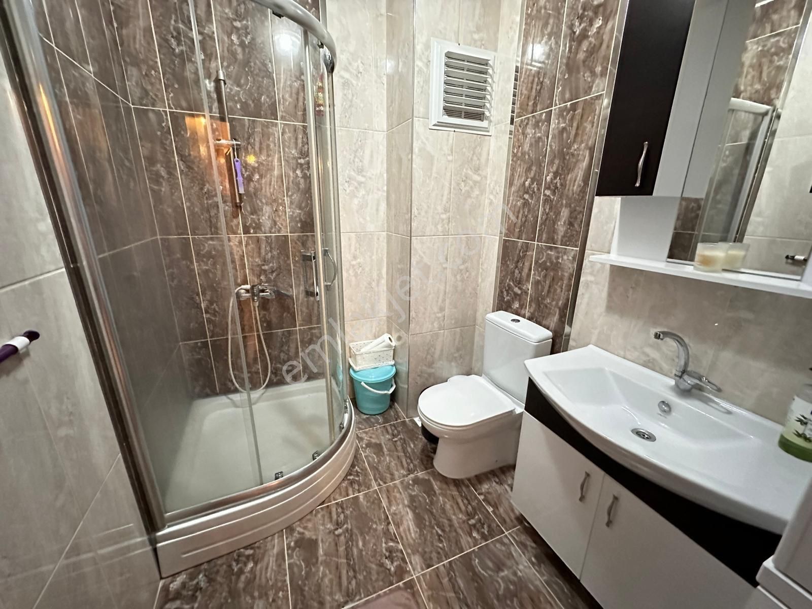 Çekmeköy Kirazlıdere Mah. 2+1,85m2,iskanlı Ara Kat Daire - Görsel 17