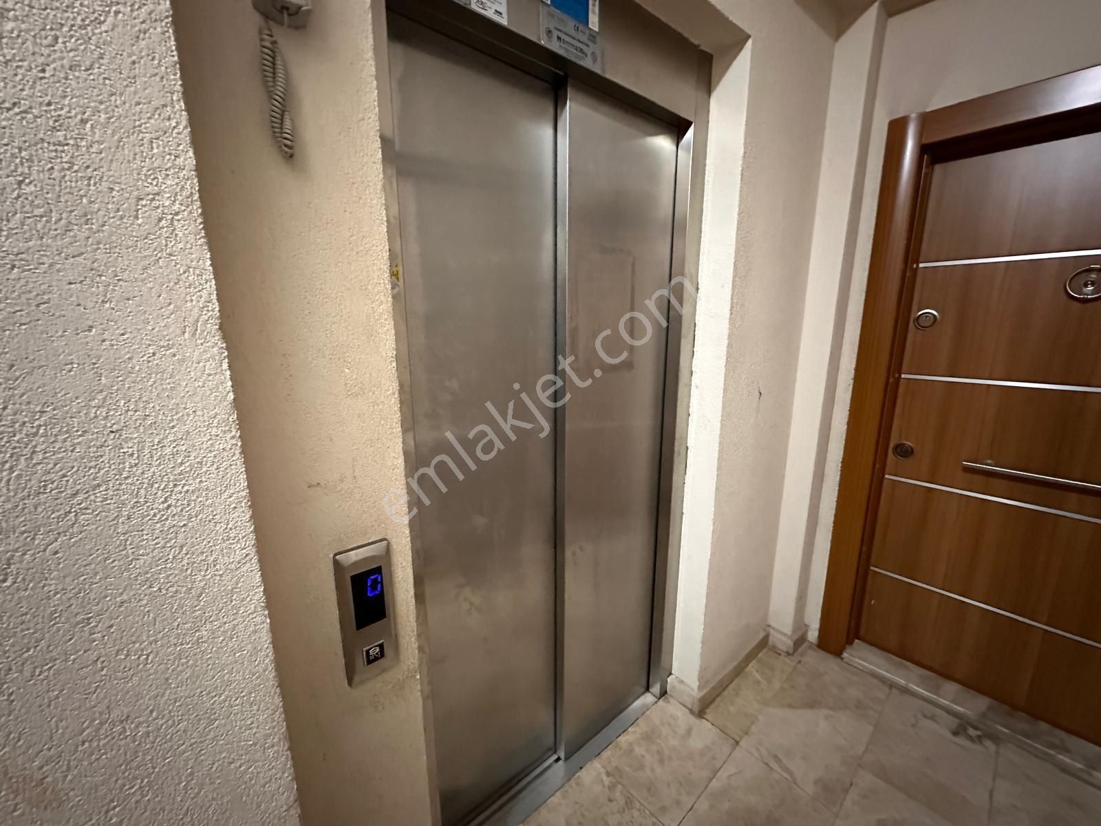 Çekmeköy Kirazlıdere Mah. 2+1,85m2,iskanlı Ara Kat Daire - Görsel 20