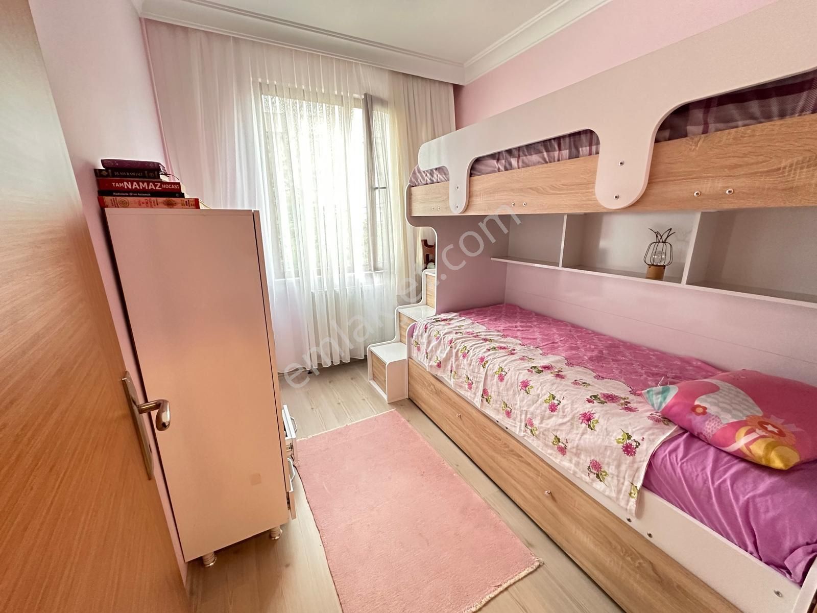 Çekmeköy Kirazlıdere Mah. 2+1,85m2,iskanlı Ara Kat Daire - Görsel 14