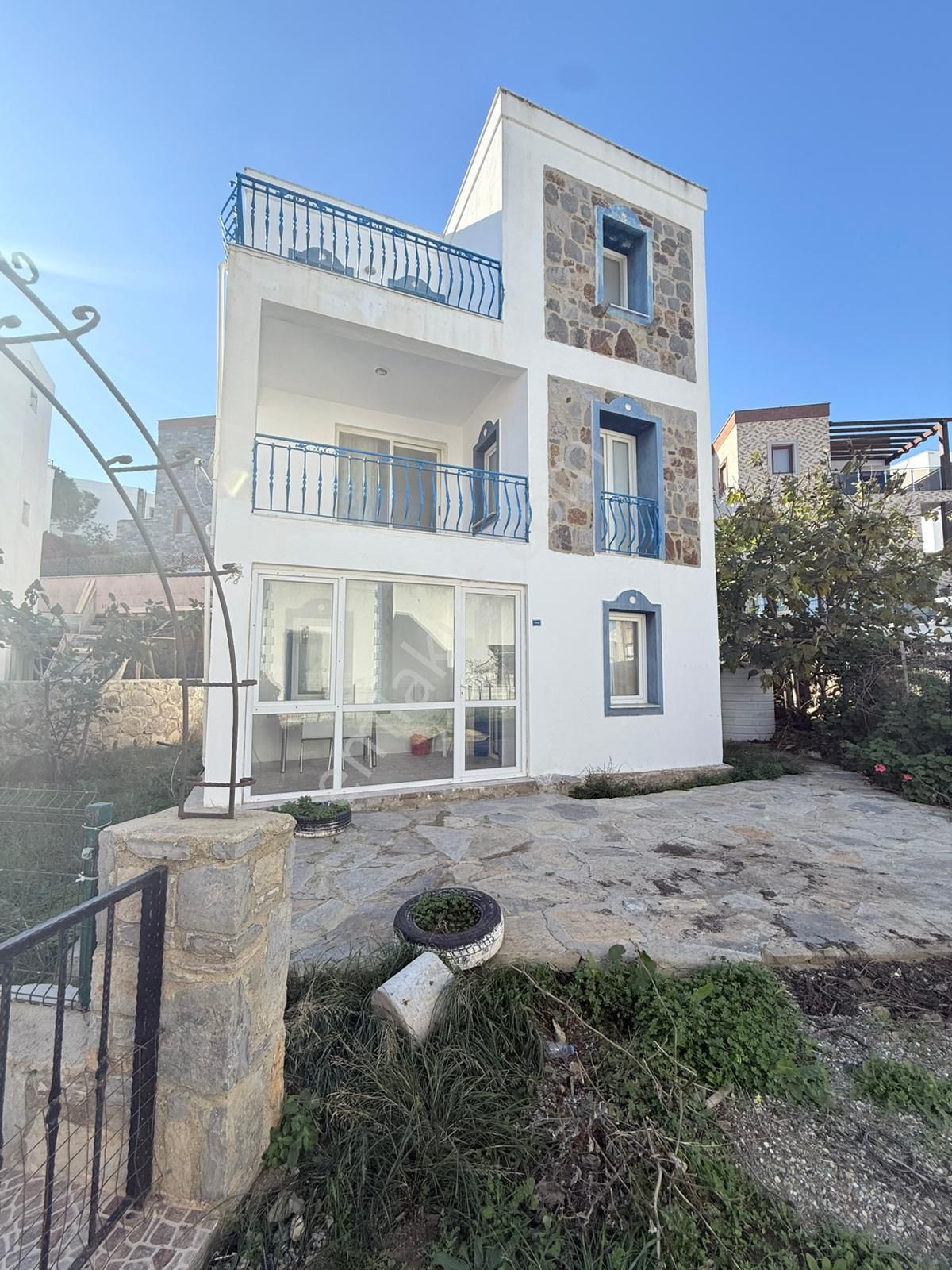 Koyunbaba Migros Arkası Kısmi Eşyalı Müstakil Kiralık 2+1 Villa - Görsel 2