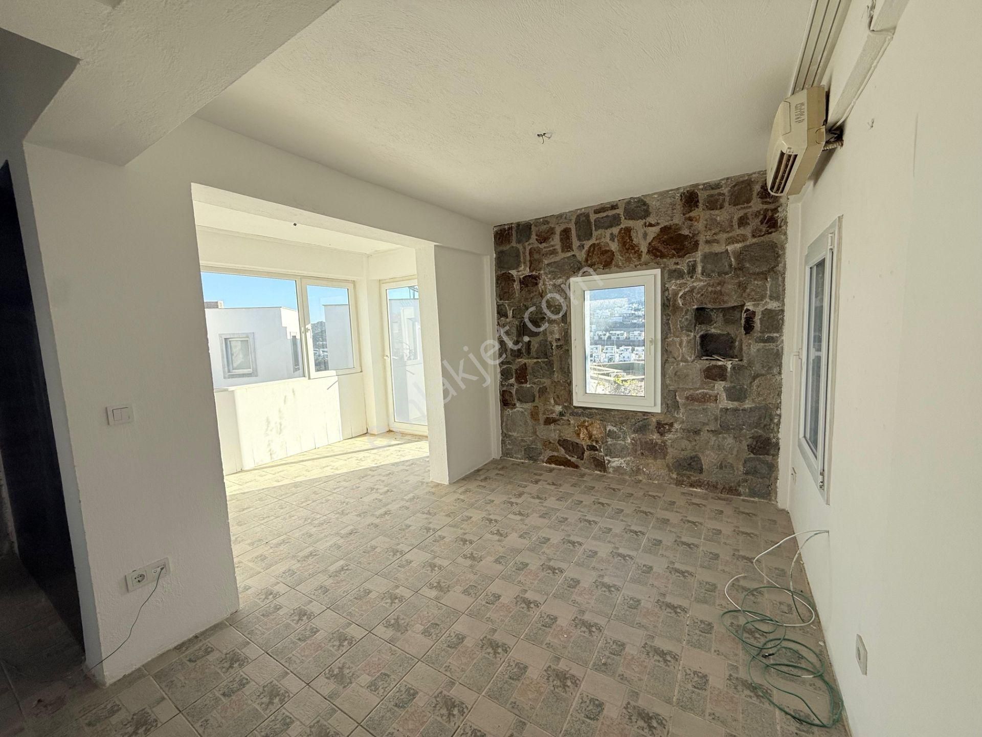 Koyunbaba Migros Arkası Eşyasız Müstakil Kiralık 2+1 Villa - Görsel 3