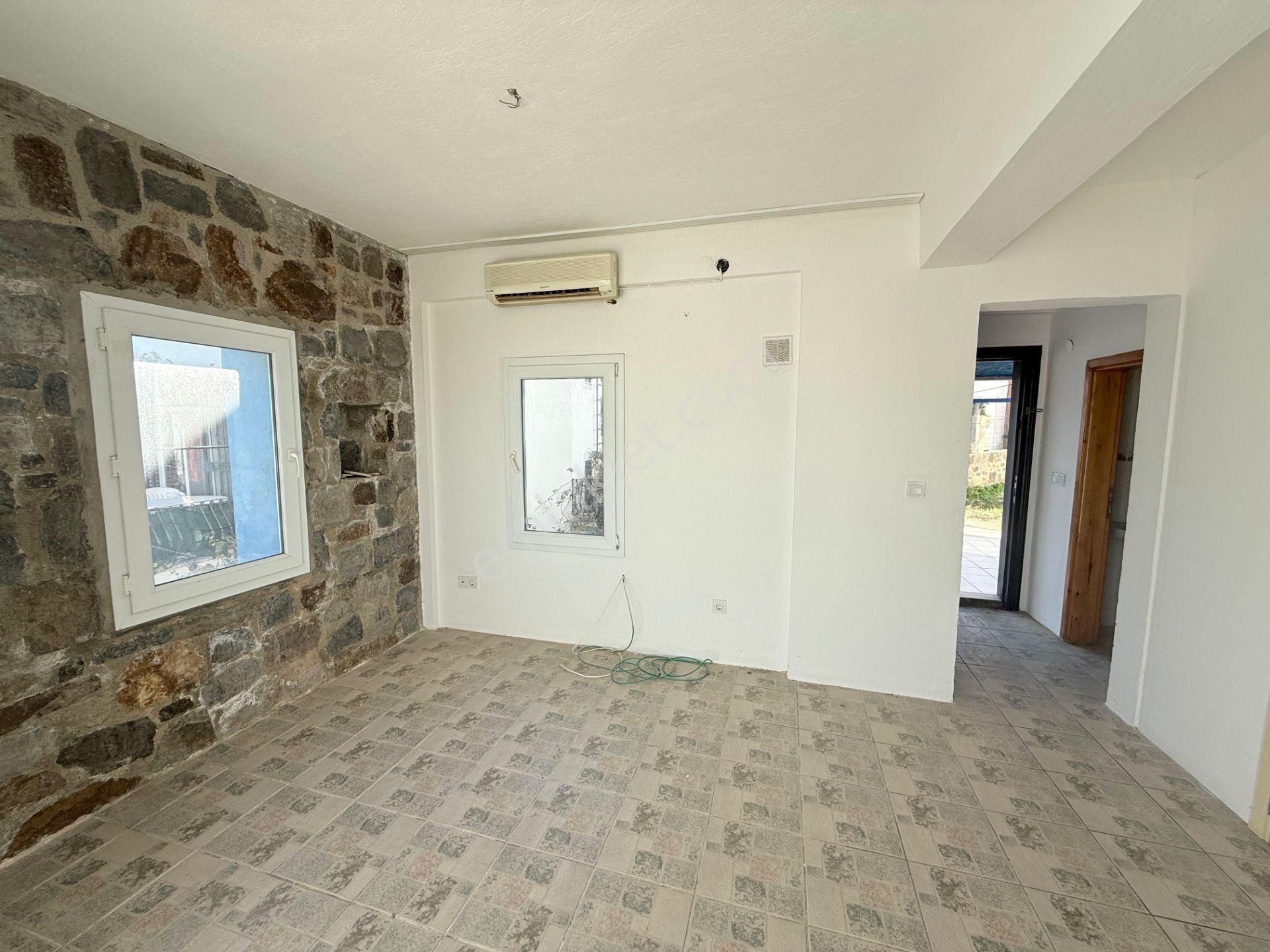 Koyunbaba Migros Arkası Eşyasız Müstakil Kiralık 2+1 Villa - Görsel 6